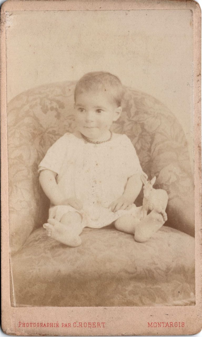 Edouard Buguet, pseudonyme C. Robert, photographe à Montargis