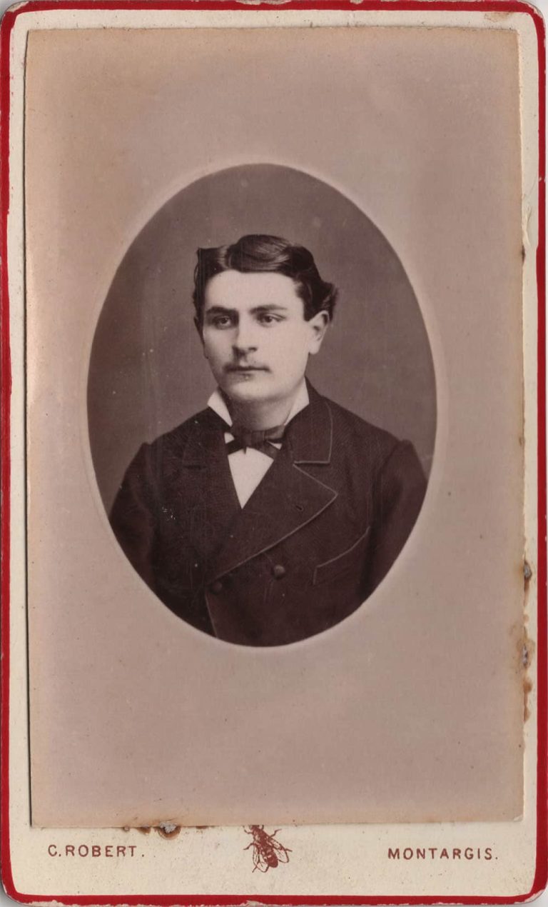 Edouard Buguet, pseudonyme C. Robert, photographe à Montargis