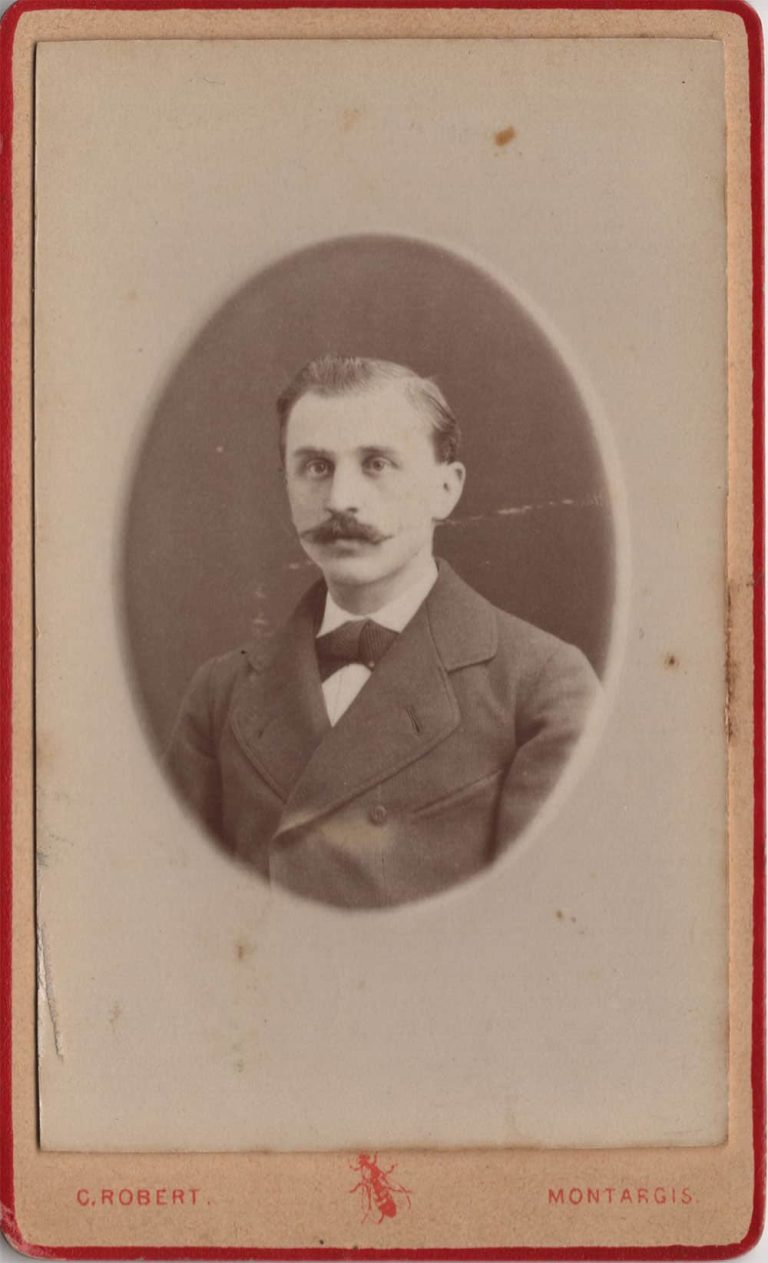 Edouard Buguet, pseudonyme C. Robert, photographe à Montargis