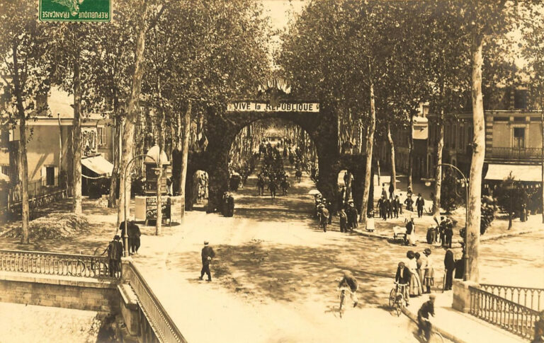 Montargis ancien - Photographe L. Couté