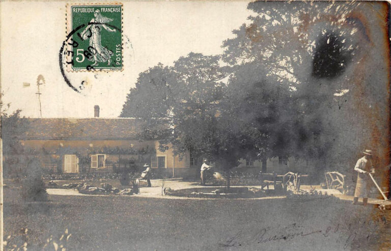 Histoire de Montargis - Photographe Marius Mallet. Amilly, Saint-Firmin-des-Vignes, le buisson 1909